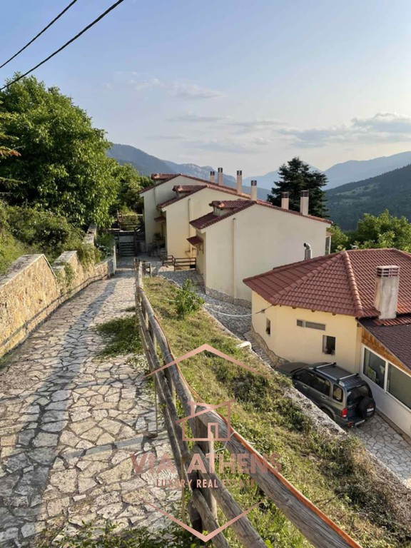 Συγκρότημα διαμερισμάτων 550 τ.μ. πρός πώληση, Κορινθία, Ξυλόκαστρο
