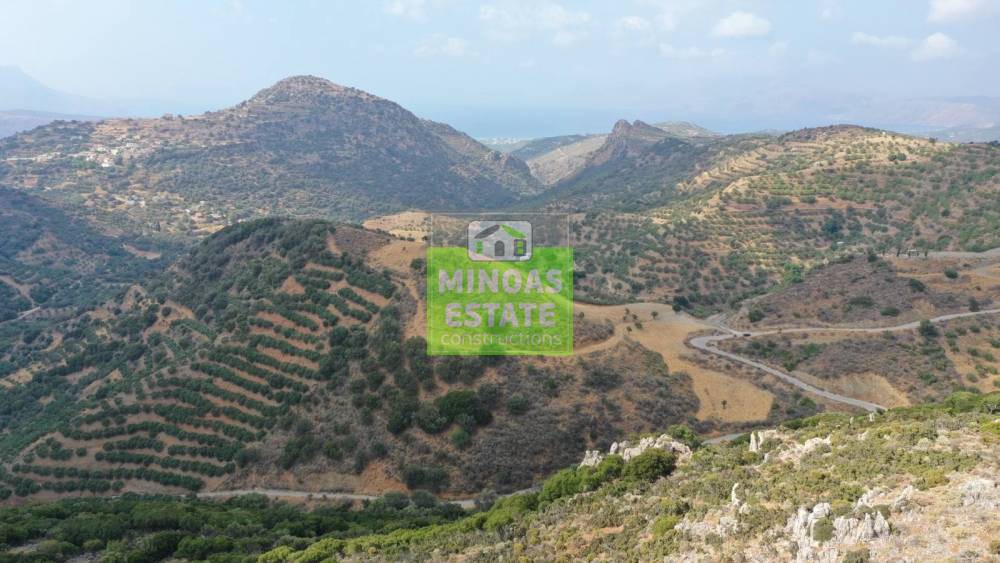 Αγροτεμάχια 43.000 τ.μ. προς πώληση, Κάτω Παλαιόκαστρο