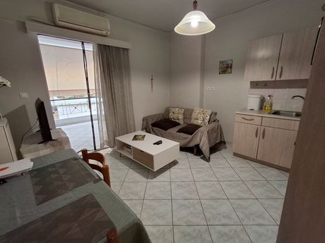 Studio / γκαρσονιέρα 40τ.μ. για πώληση-Νέος κόσμος » Κυνοσάργους