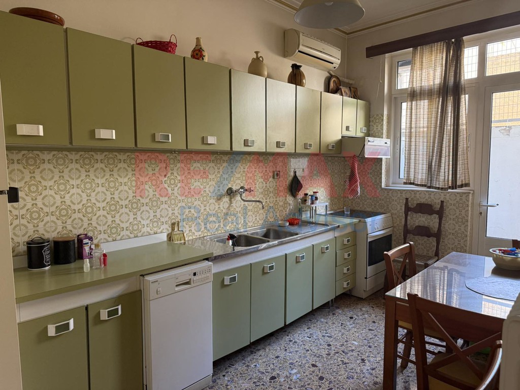 Διαμέρισμα 100 τ.μ. προς πώληση, Νίκαια