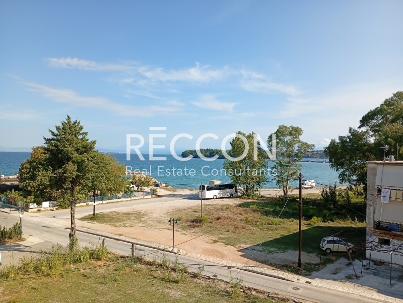 Επιχειρηματικό κτίριο 1.000 τ.μ. πρός πώληση, Αιτωλοακαρνανία, Ανακτόριο