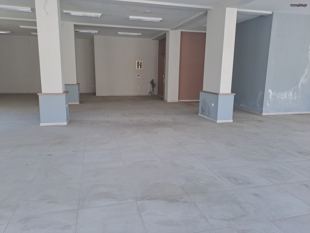 Κατάστημα 281 τ.μ. προς πώληση, Ν. Τρικάλων, Καλαμπάκα