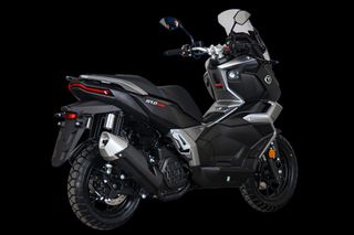 Voge SR1 2025-thumb-1