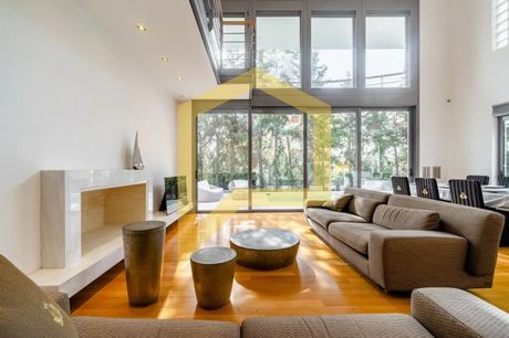 Maisonette 320sqm for rent-Glyfada » Aixoni
