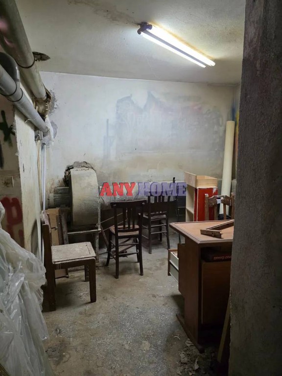 Αποθήκη 126 τ.μ. προς ενοικίαση, Κάτω Αναγέννηση