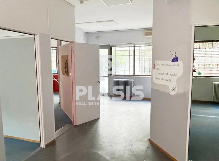 Γραφείο 250 τ.μ. πρός ενοικίαση, Αθήνα - Κέντρο, Εξάρχεια - Νεάπολη