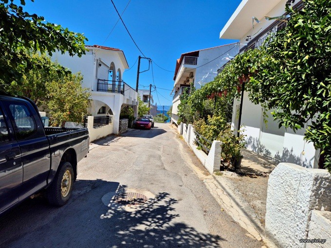 Οικόπεδο 311 τ.μ. προς πώληση, Ροβιές
