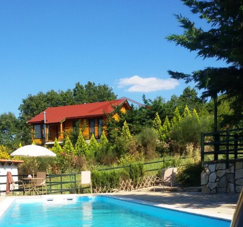 Συγκρότημα διαμερισμάτων 1.120 τ.μ. πρός πώληση, Φθιώτιδας, Μώλος