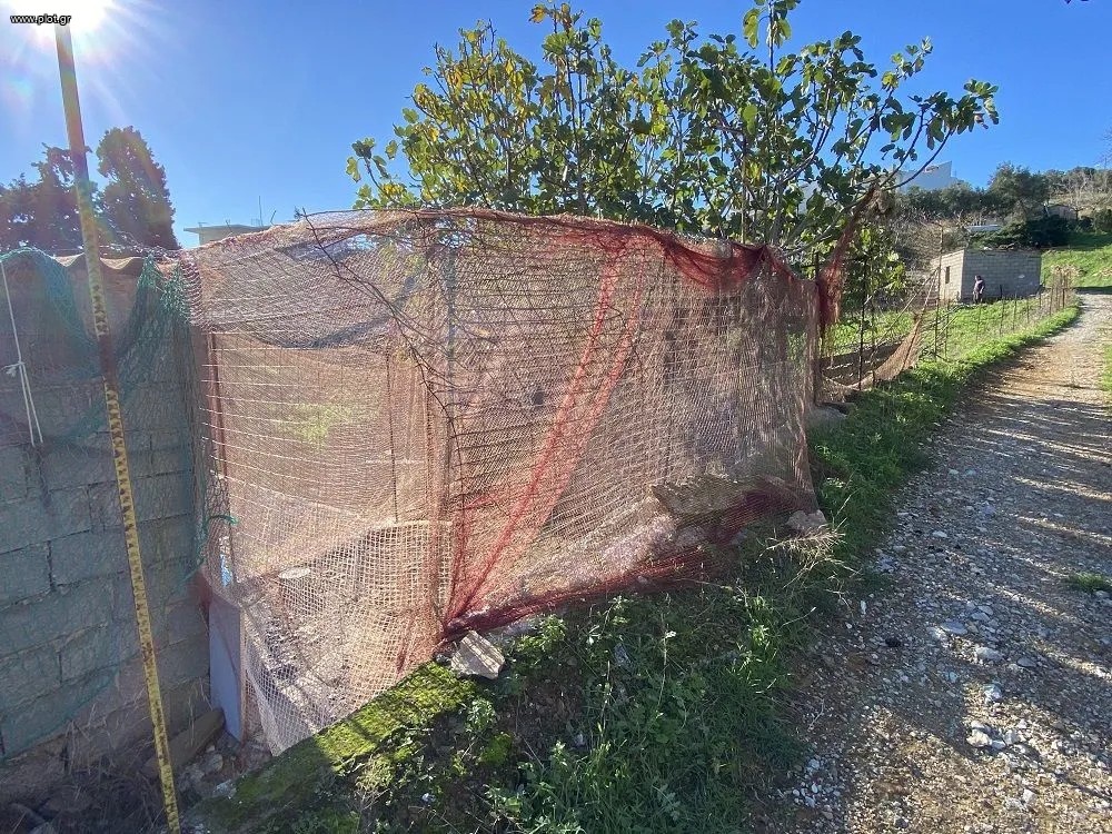 Οικόπεδο 500 τ.μ. προς πώληση, Πετριές