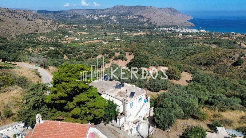 Κτίριο 335 τ.μ. προς πώληση, Μαθές