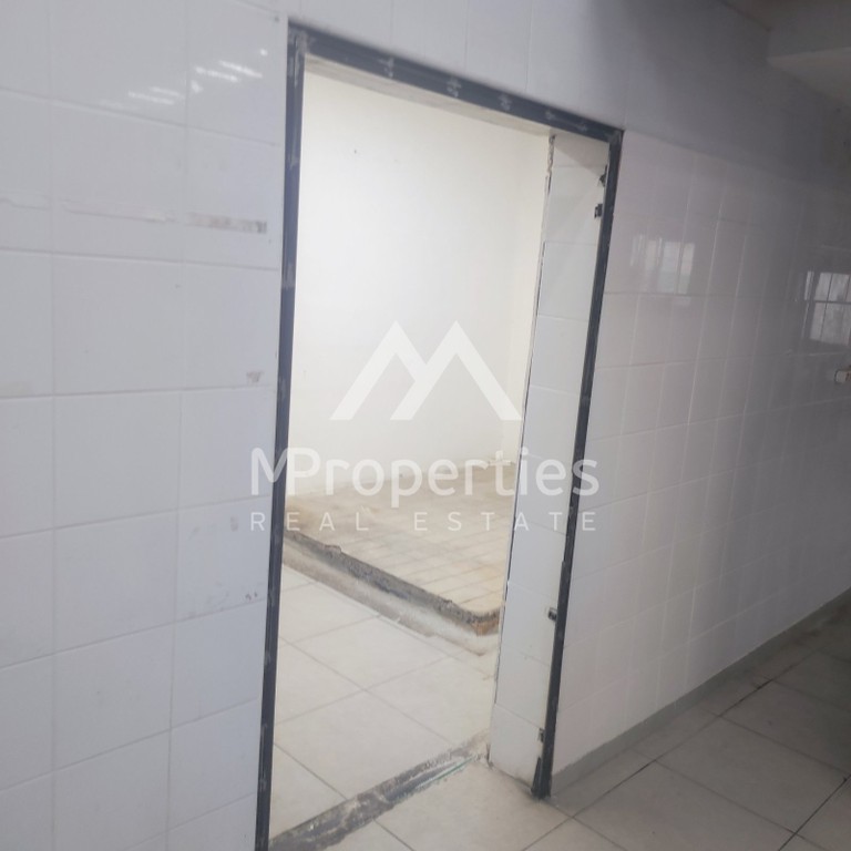 Κατάστημα 343 τ.μ. προς πώληση, Χαριλάου