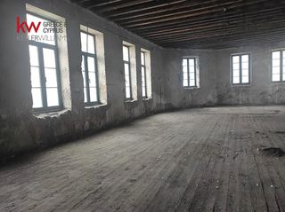 Επιχειρηματικό κτίριο 1.470 τ.μ. για πώληση