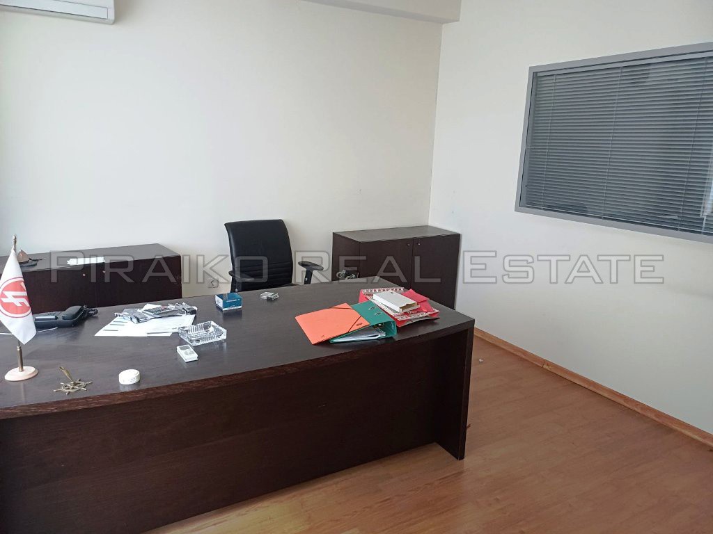 Office 199 sqm for rent, Piraeus, Port