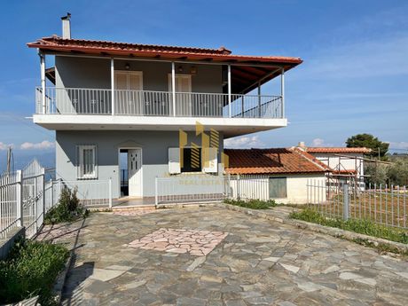 Maisonette 100sqm for sale-Aigio » Agia Anna