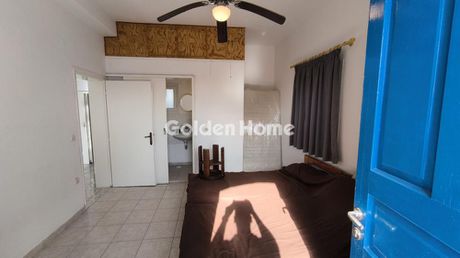 Studio / γκαρσονιέρα 20τ.μ. για ενοικίαση-Σαντορίνη » Θήρα