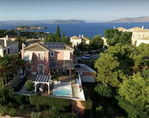Detached home 360 sqm for sale