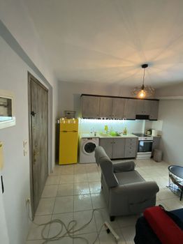 Studio 37sqm for rent-Vardaris