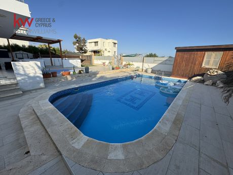 Βίλλα 180τ.μ. για ενοικίαση-Ορόκλινη (βορόκλινη)