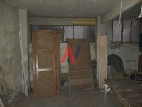 Αποθήκη 140τ.μ. για πώληση-Παπάφη