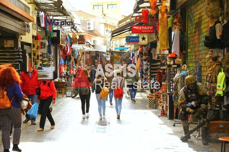 Store 100sqm for rent-Historic Center