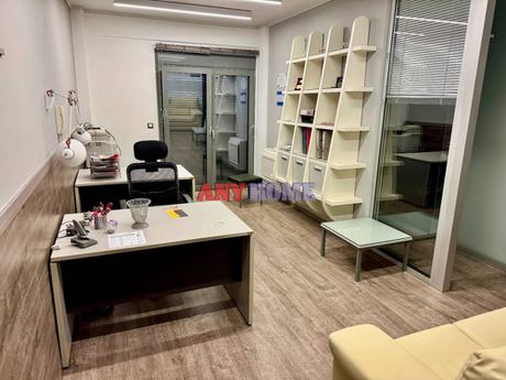 Office 70sqm for rent-Center