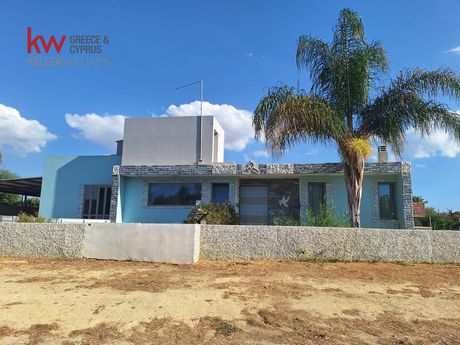 Μονοκατοικία 275τ.μ. για πώληση-