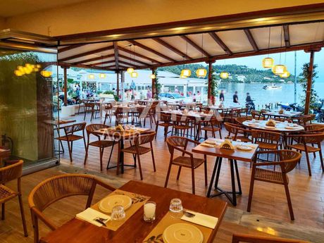 Business 210sqm for sale-Skiathos » Main Town - Chora