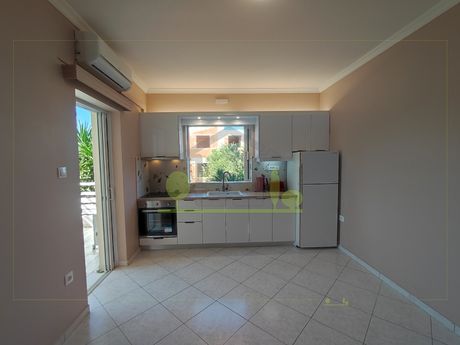 Apartment 40sqm for rent-Rio » Aktaio