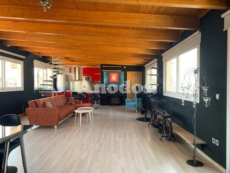 Business bulding 1.536 sqm for sale