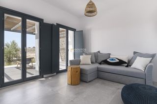 Βίλλα 240 τ.μ. προς πώληση, Χρυσή Ακτή Πάρου-thumb-7