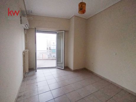 Studio 33sqm for rent-Kipseli