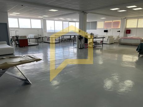 Επιχειρηματικό κτίριο 420τ.μ. για ενοικίαση-Κορωπί » Κέντρο