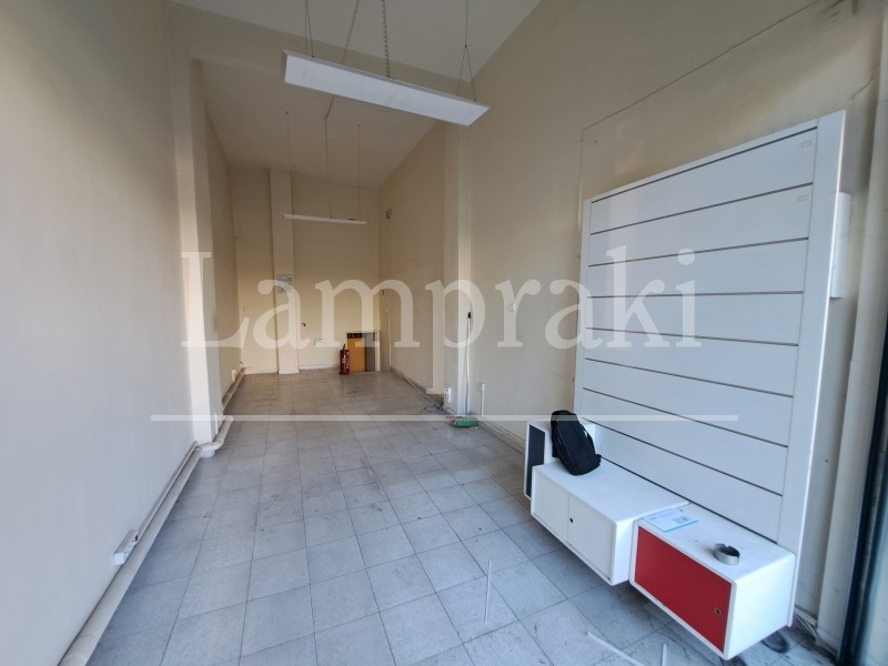 Κατάστημα 40 τ.μ. προς ενοικίαση, Φάληρο