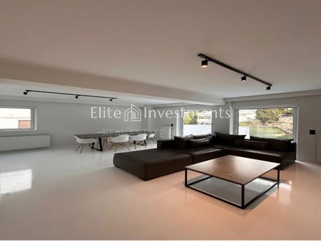 Apartment 210sqm for rent-Vouliagmeni » Center