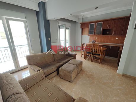 Studio 65sqm for rent-Serres » Center