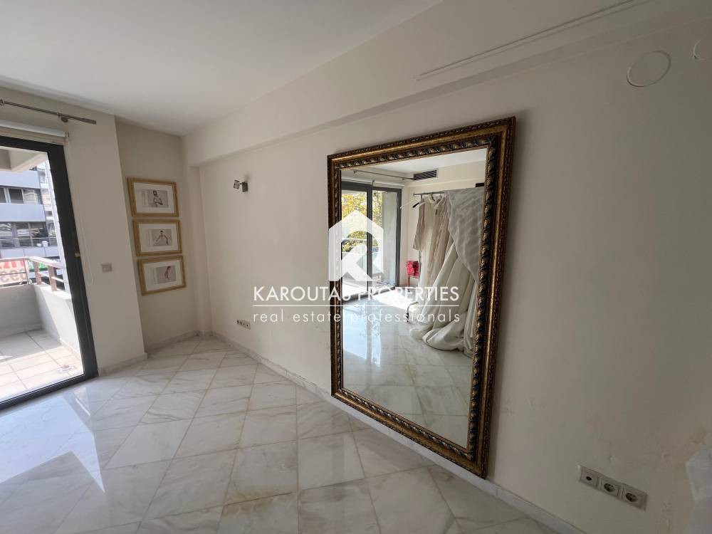 Γραφείο 114 τ.μ. προς πώληση, Δέρκων