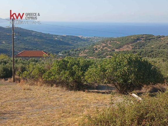 Land plot 2.012,65 sqm for sale, Chania Prefecture, Kissamos