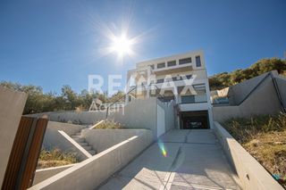 Μεζονέτα 343 τ.μ. για πώληση