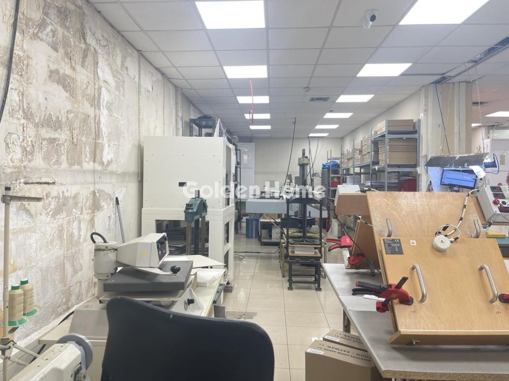 Γραφείο 407 τ.μ. προς πώληση, Τρεις Γέφυρες
