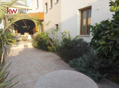 Μονοκατοικία 220τ.μ. για ενοικίαση-