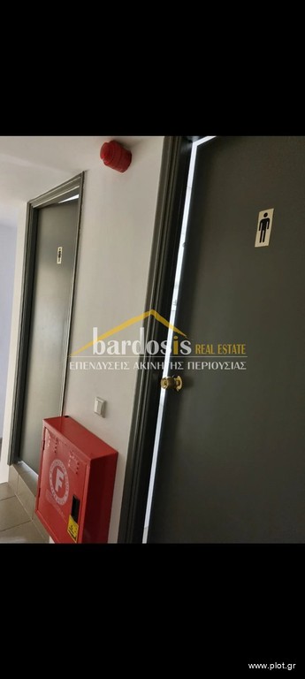 Κατάστημα 270 τ.μ. προς ενοικίαση, Γλυφάδα