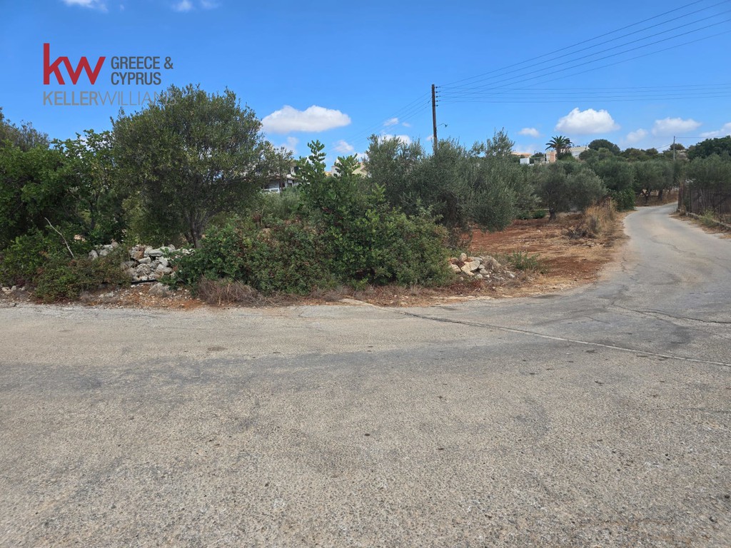 Οικόπεδο 4.573 τ.μ. προς πώληση, Πιθάρι
