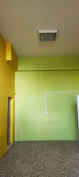 Store 150 sqm for rent