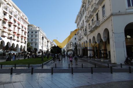 Store 92sqm for rent-Center