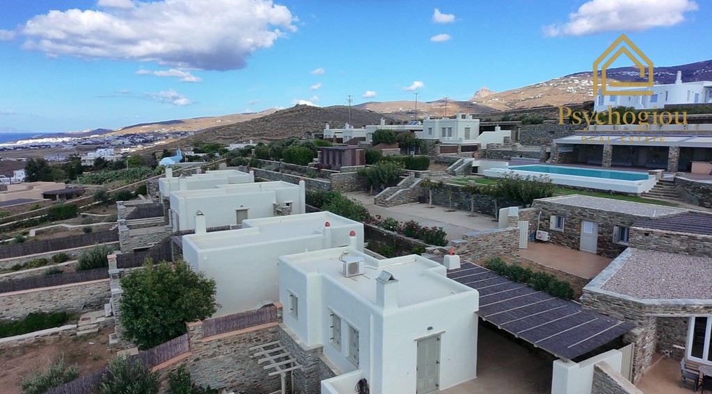 Συγκρότημα διαμερισμάτων 1.585 τ.μ. πρός πώληση, Κυκλάδες, Τήνος