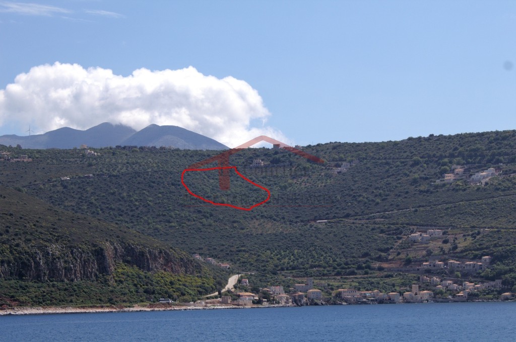 Οικόπεδο 8.000 τ.μ. προς πώληση, Κέντρο Ανατολικής Μάνης