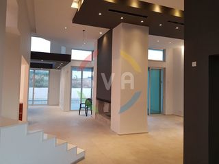 Μονοκατοικία 300 τ.μ. για πώληση, Λεμεσός-thumb-2