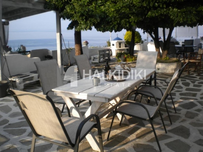Συγκρότημα διαμερισμάτων 300 τ.μ. προς πώληση, Μόλες Καλύβες