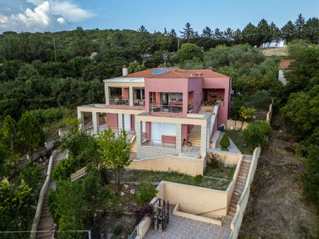 Ξενοδοχείο 463τ.μ. για πώληση-Σέρβια » Νεράιδα