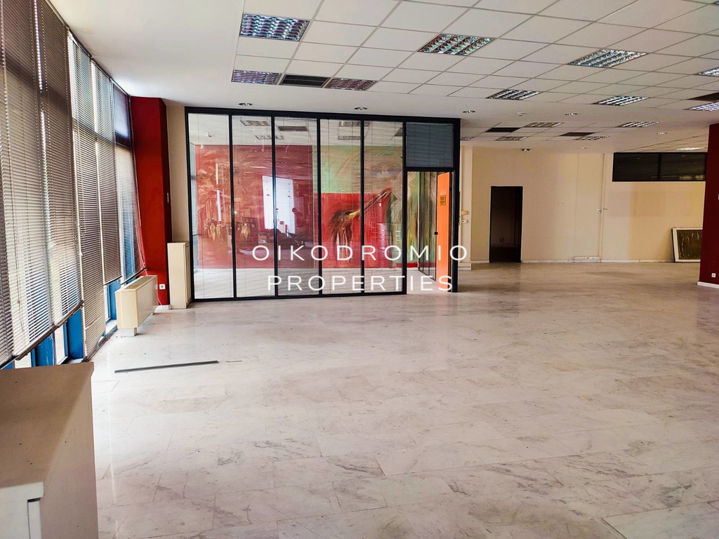 Επιχειρηματικό κτίριο 2.500 τ.μ. πρός ενοικίαση, Θεσσαλονίκη - Περιφ/Κοί Δήμοι, Θέρμη
